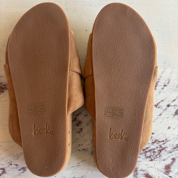 Beek Kea Suede Sandal - New In Box size 10 - Picture 6 of 6